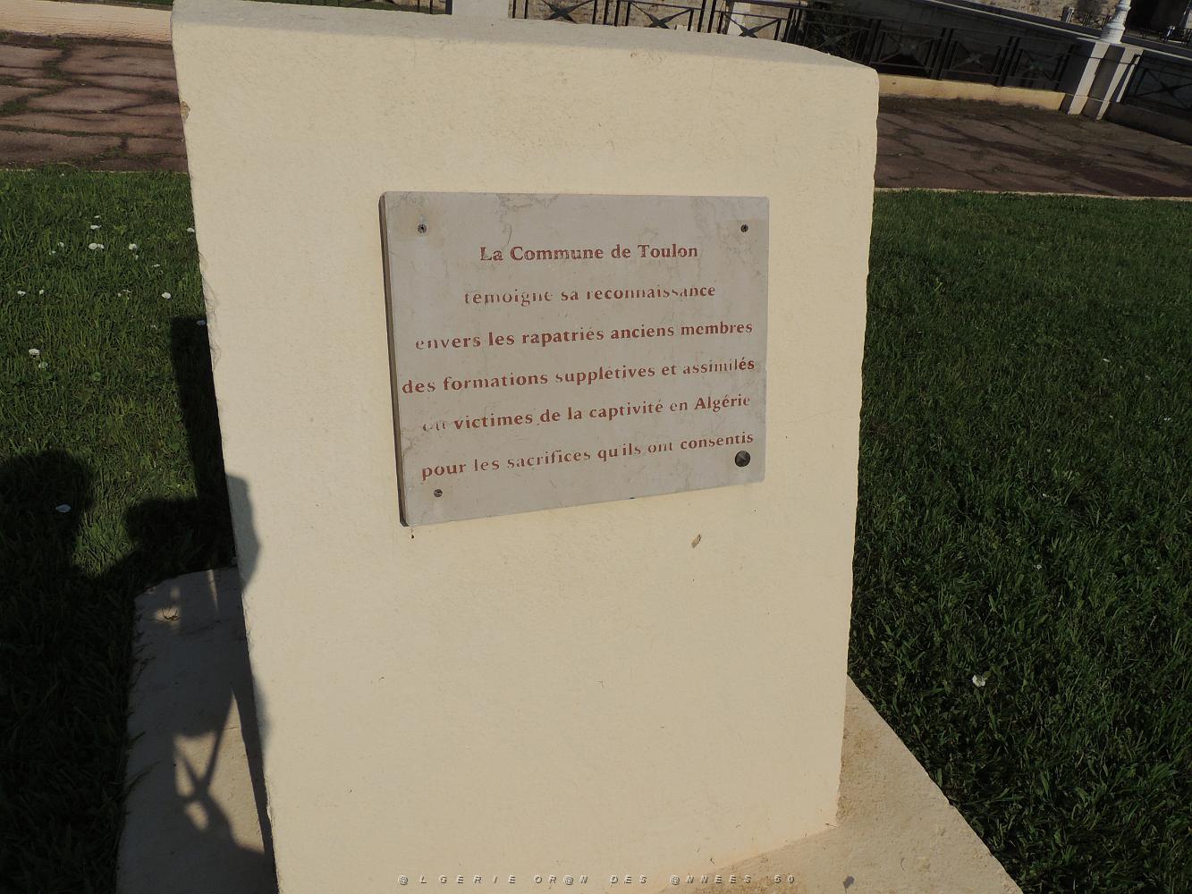 2018 07 05 A TOULON HOMMAGE AU MASSACRE DU 5 07 1962 A ORAN PAR MARCEL MORVAN (5).JPG -           